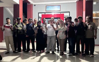 ALHAMDULILLAH SEBANYAK 16 GURU KARYAWAN TERIMA SK PARUH WAKTU